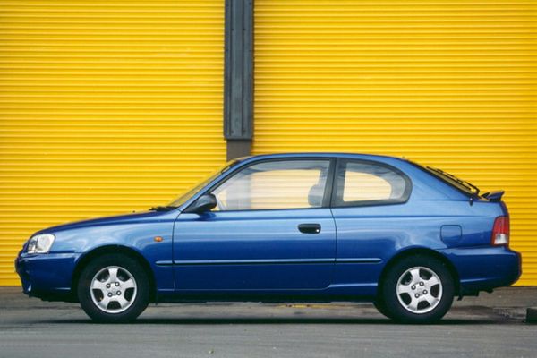 Hyundai Accent 1999, хэтчбек 3 дв., 2 поколение, LC (07.1999 - 03.2003)