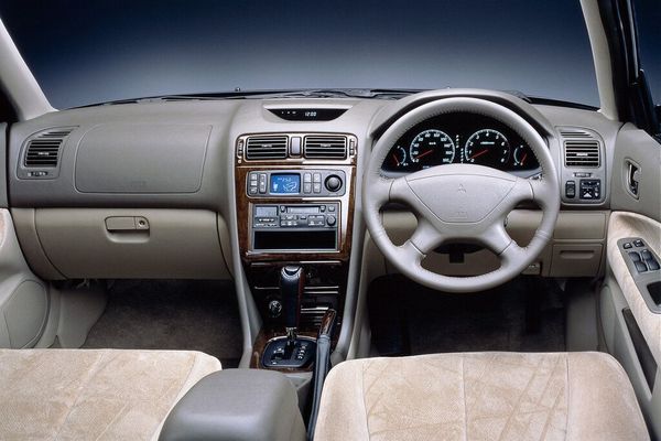 Mitsubishi Legnum рестайлинг 1998, универсал, 1 поколение (08.1998 - 08.2002)